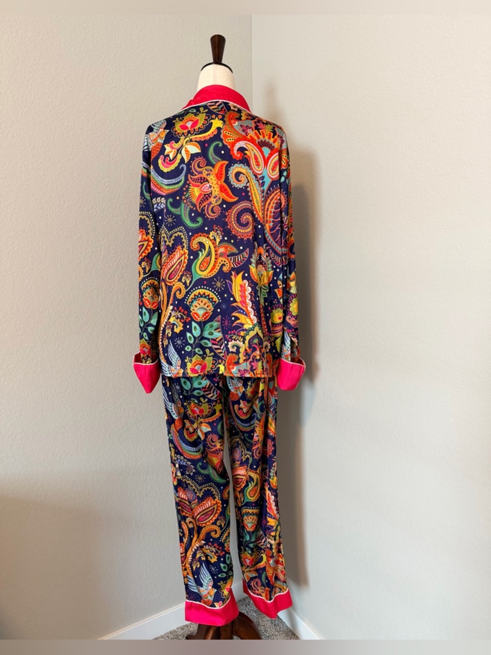 Averie two-piece pajama set - Picture 5 of 11